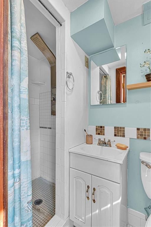 4207 NE 50th Street — photo 25