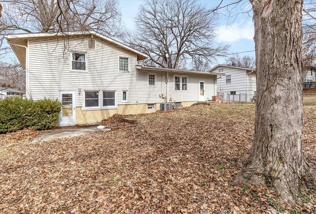 4207 NE 50th Street — photo 30