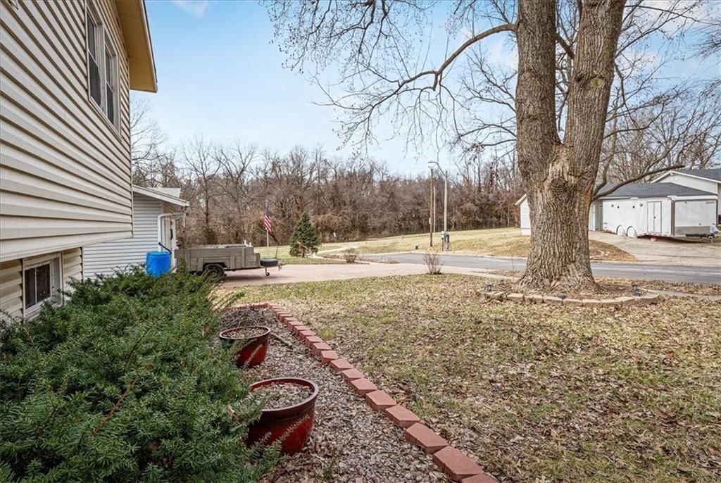 4207 NE 50th Street — photo 31