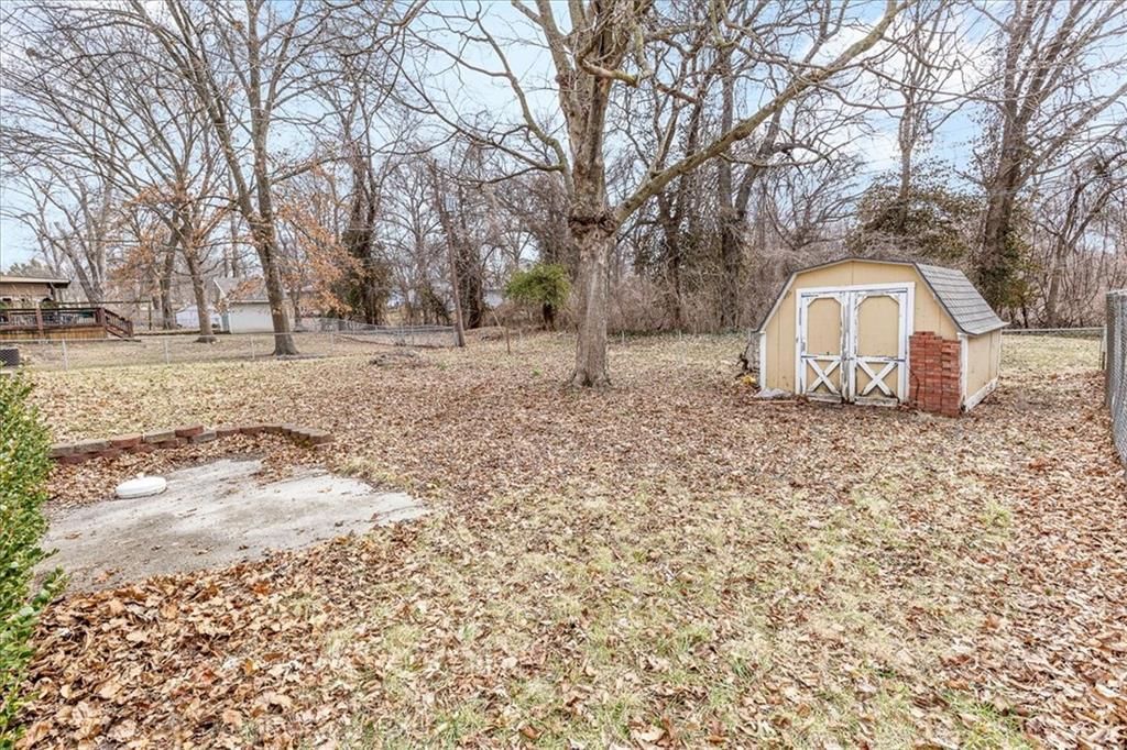 4207 NE 50th Street — photo 33