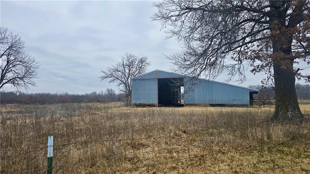 19033 S 500 Road — photo 51