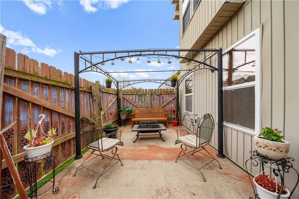 1011 NW 112th Terrace — photo 32