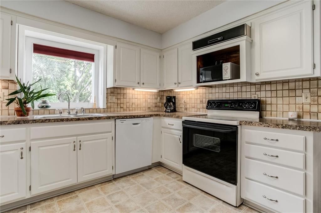 14626 W 84th Street — photo 10
