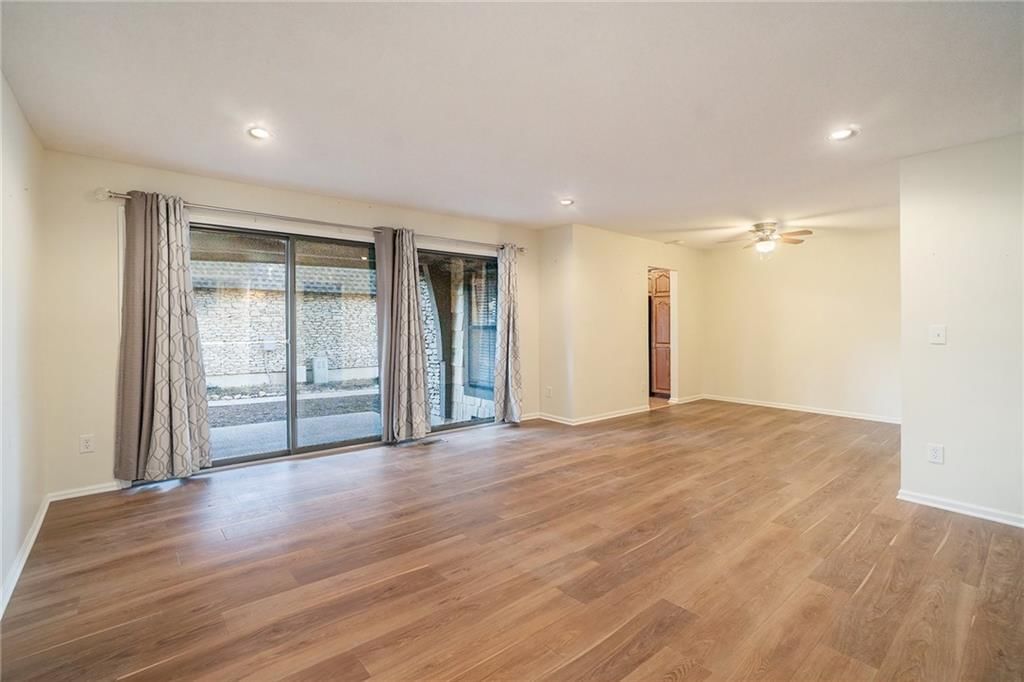 7411 W 102nd Court — photo 3