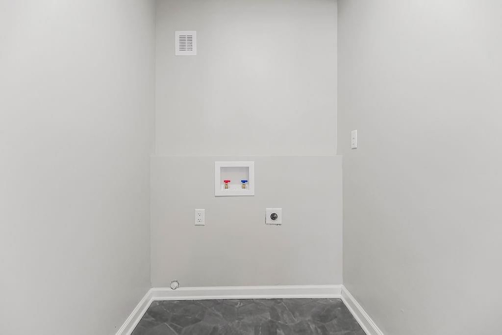 2809 S Fuller Avenue — photo 14