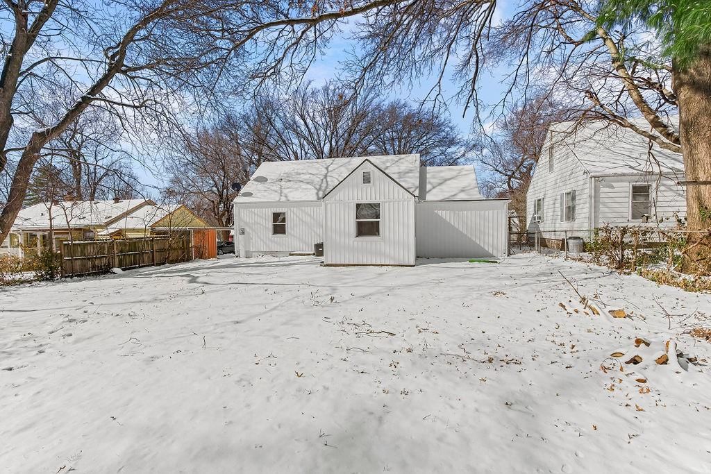 2809 S Fuller Avenue — photo 27