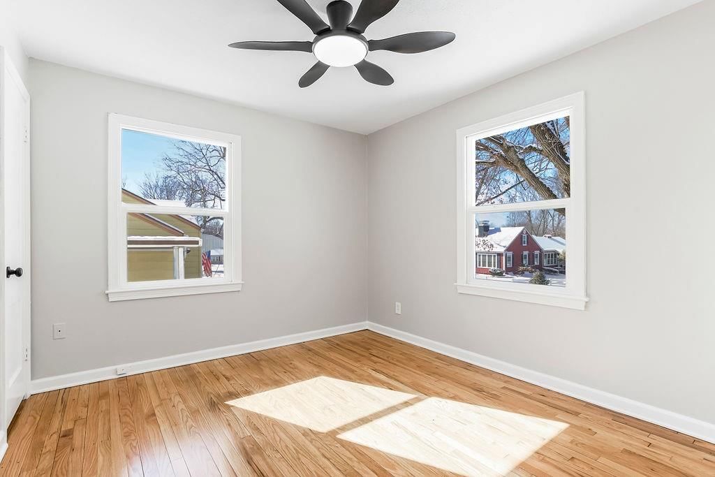 2809 S Fuller Avenue — photo 9