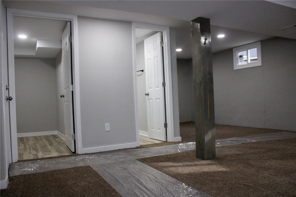 2115 Madison Street — photo 15