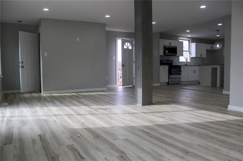 2115 Madison Street — photo 6