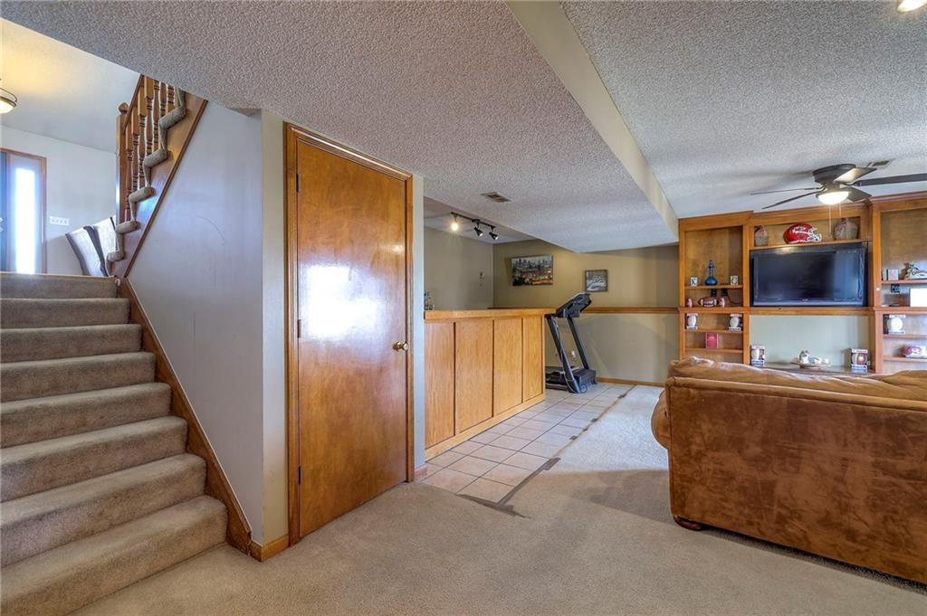 249 NE Fiddlewood Avenue — photo 28