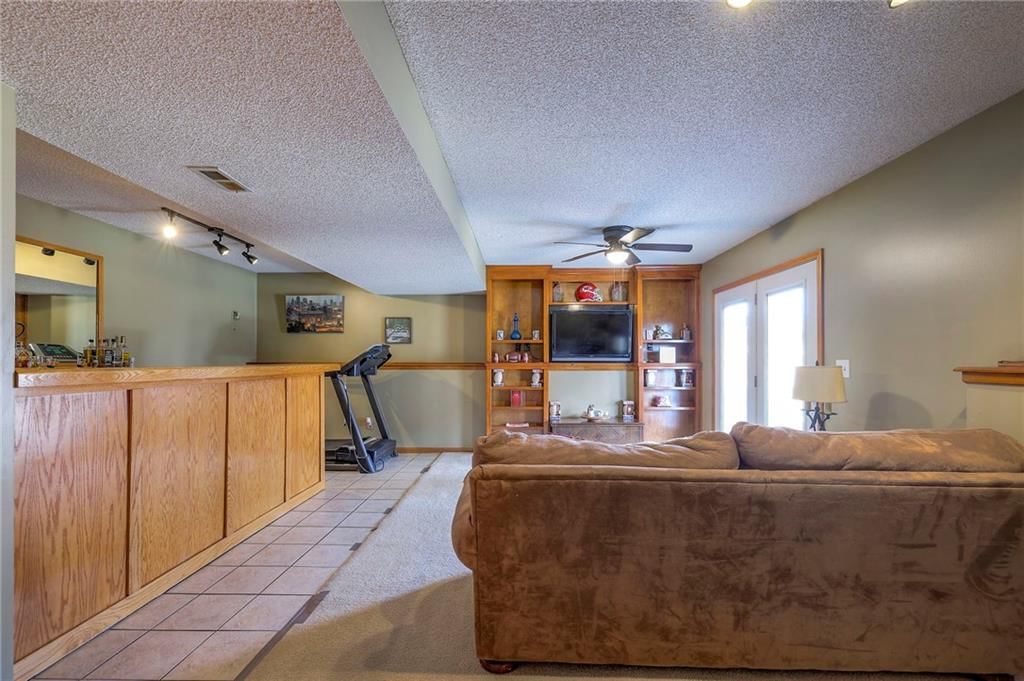 249 NE Fiddlewood Avenue — photo 29