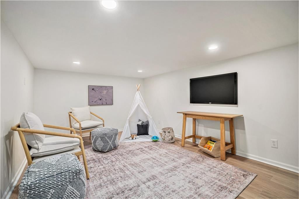 12405 Cherokee Lane — photo 32
