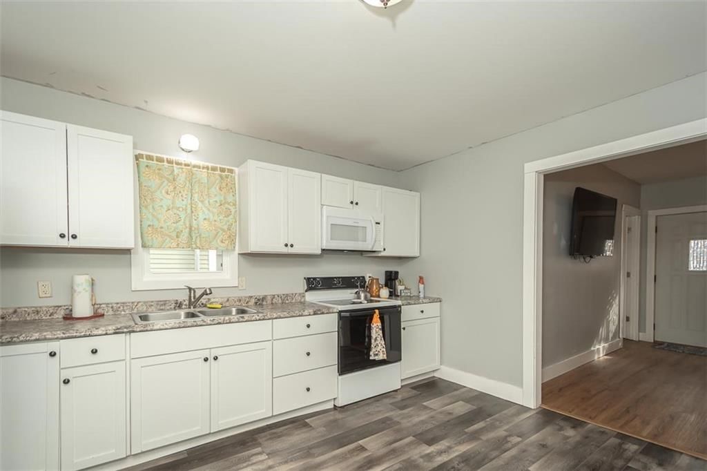 429 E 3rd Avenue — photo 5