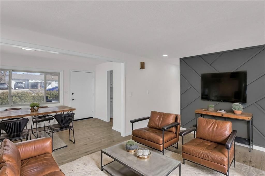 5224 N Cambridge Avenue — photo 5