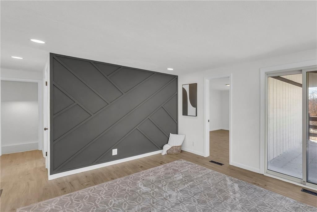 5224 N Cambridge Avenue — photo 7