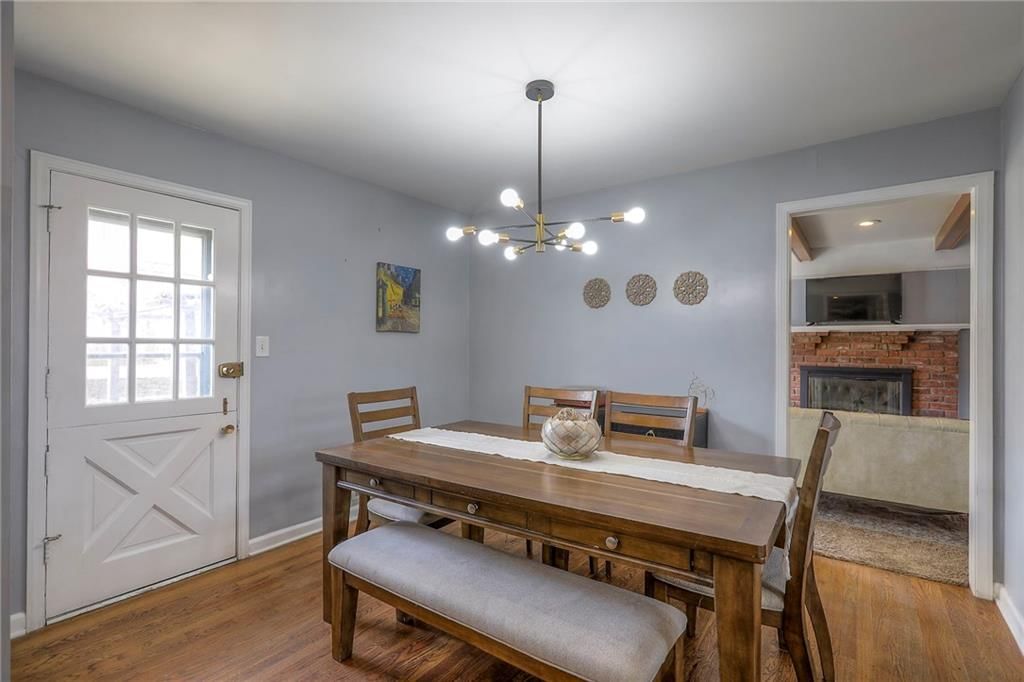 613 E Linwood Terrace — photo 8