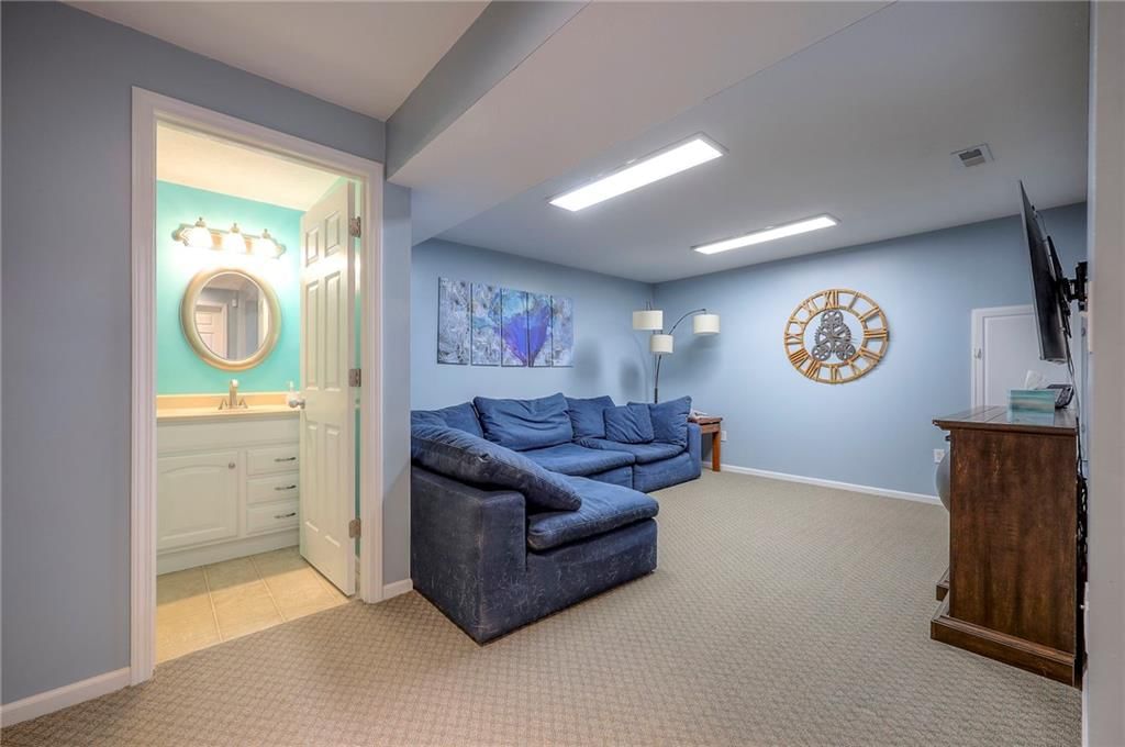 2440 NW Shady Bend Lane — photo 35
