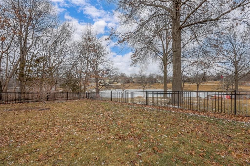 2440 NW Shady Bend Lane — photo 48