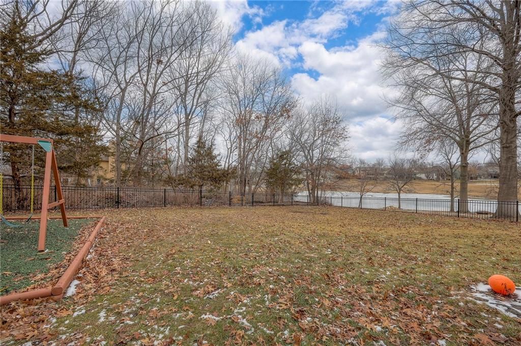 2440 NW Shady Bend Lane — photo 54