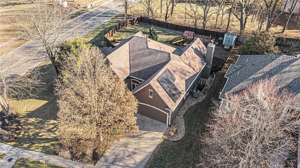 23501 W 72nd Terrace — photo 45