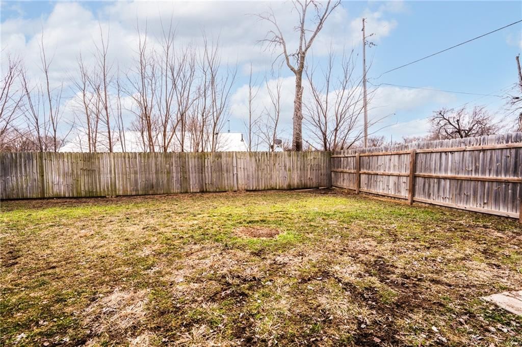 504 Perry Street — photo 28