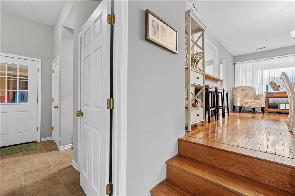 705 Hickory Street — photo 14