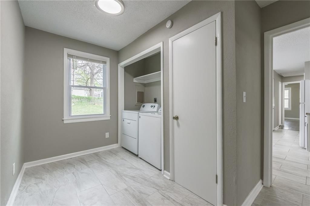 6303 E 148th Terrace — photo 24