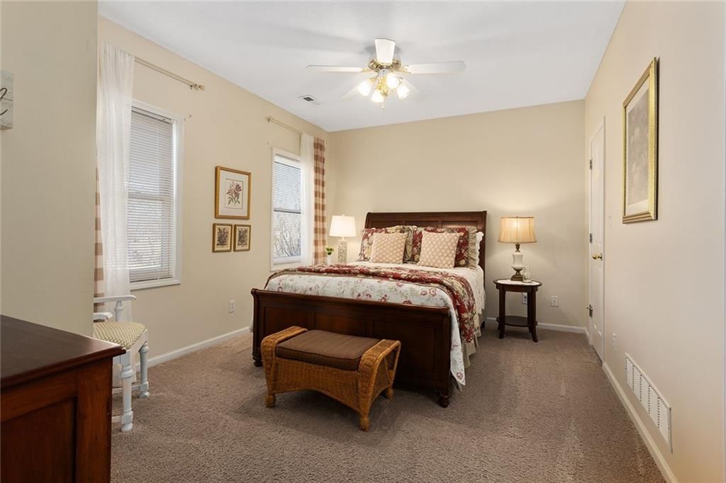 13125 Red Oak Court — photo 32