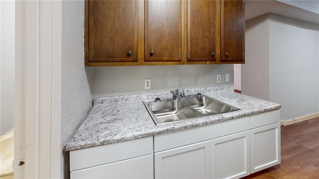 101/103 W Nodaway Street — photo 21