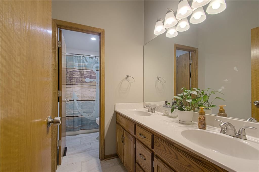 3600 NW Hidden Pointe Drive — photo 11
