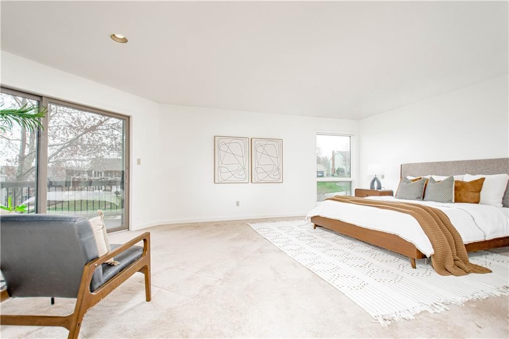 217 NW Ponderosa Street — photo 26