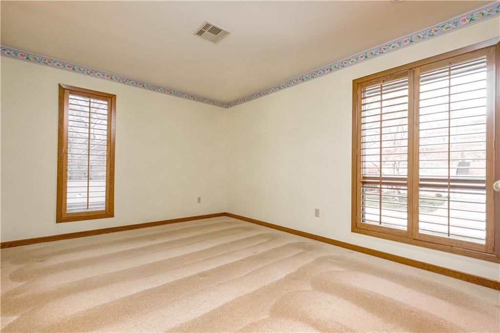 217 NW Ponderosa Street — photo 39