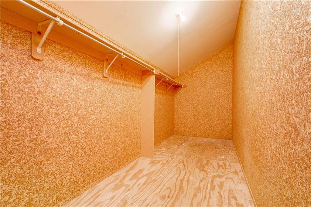 217 NW Ponderosa Street — photo 41