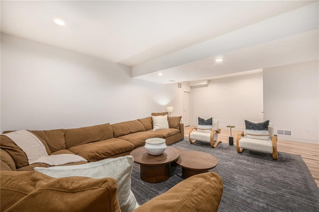 2023 W 47th Terrace — photo 31