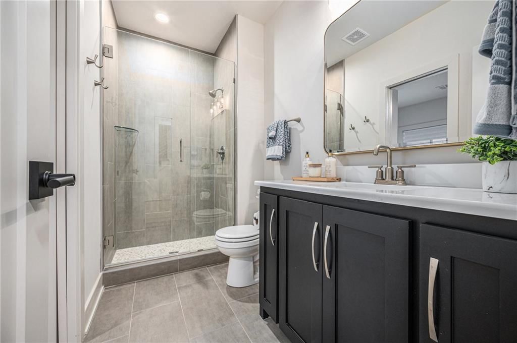 2023 W 47th Terrace — photo 32