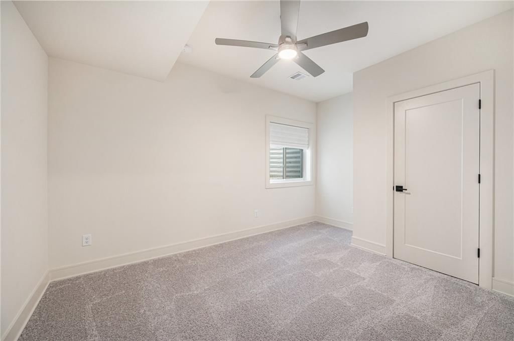 2023 W 47th Terrace — photo 33