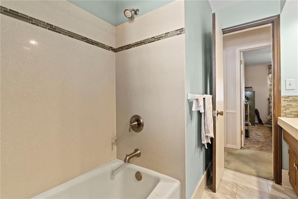 12100 E 62nd Street — photo 23