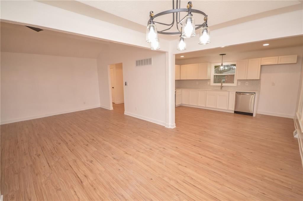 2725 S Queen Ridge Drive — photo 13
