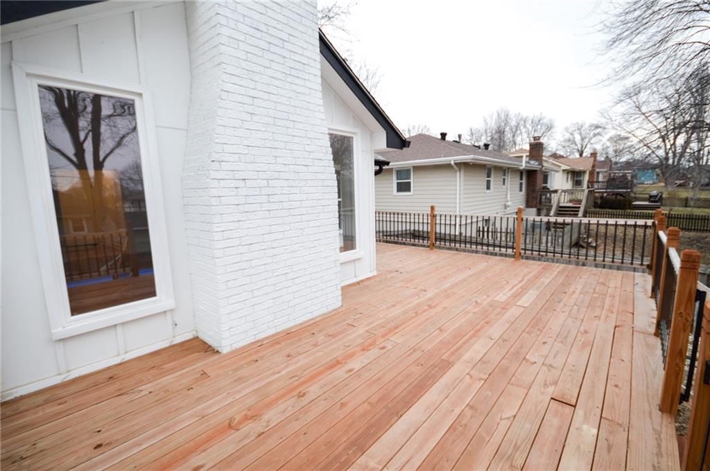 2725 S Queen Ridge Drive — photo 6