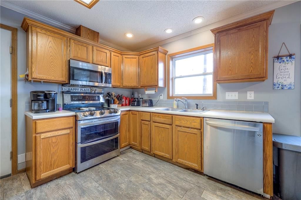 66 Iowa Drive — photo 11
