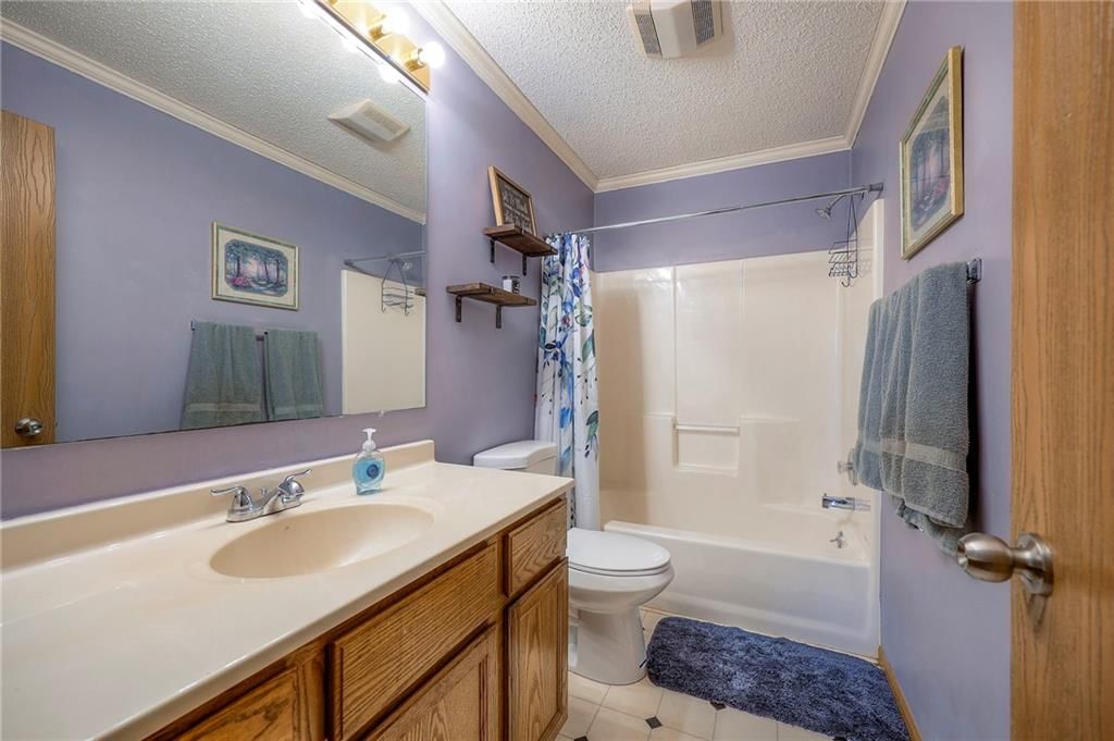 66 Iowa Drive — photo 21