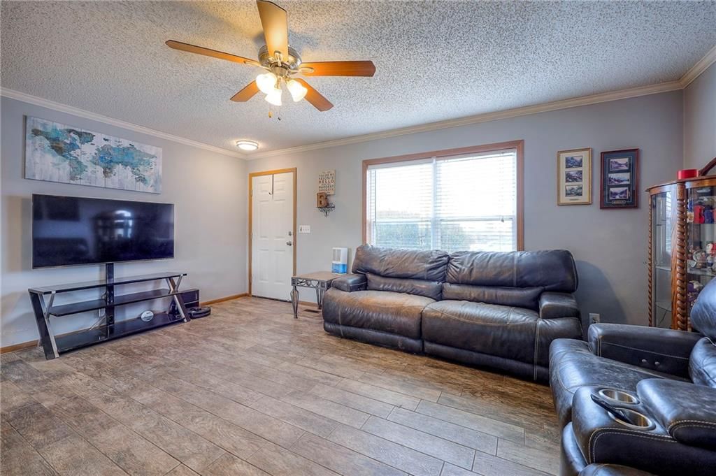 66 Iowa Drive — photo 8