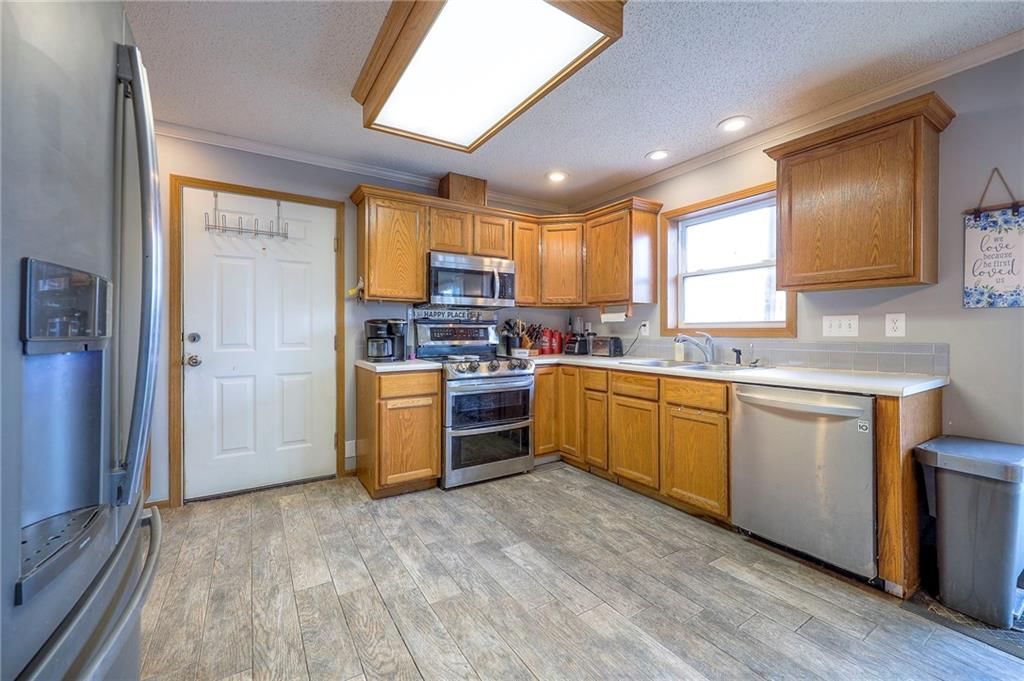 66 Iowa Drive — photo 10