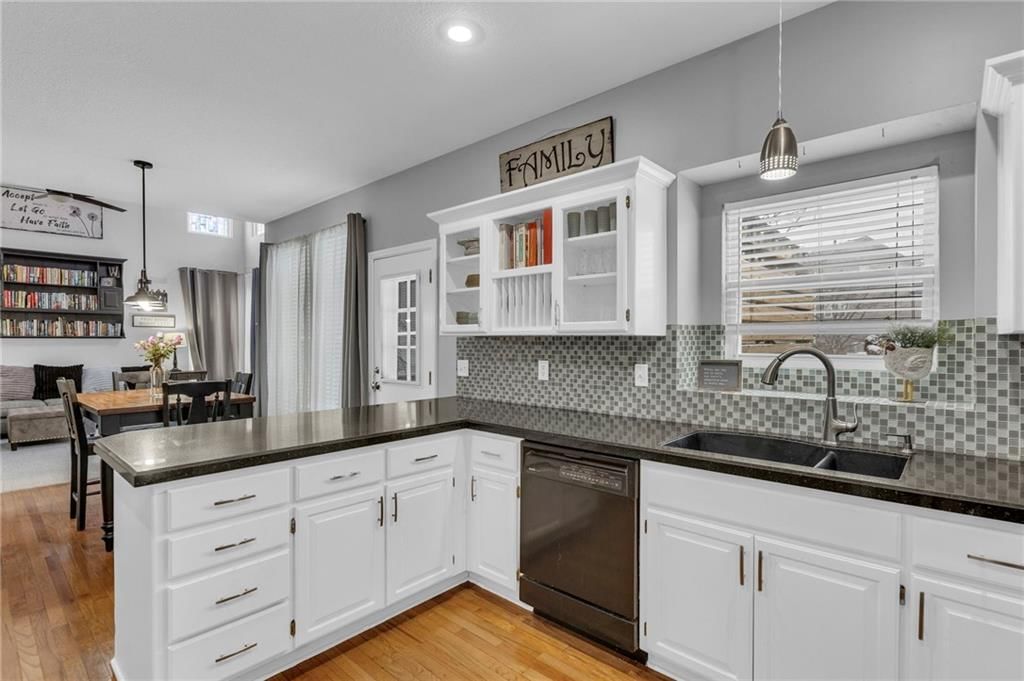 1820 SE Ridgewood Drive — photo 13