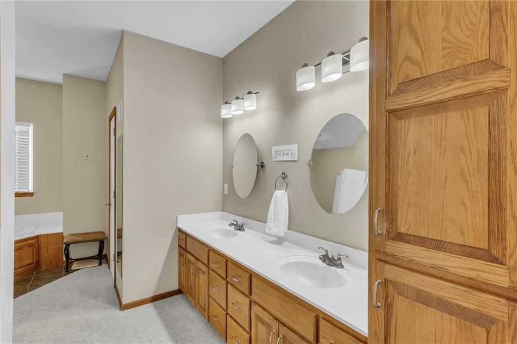 1820 SE Ridgewood Drive — photo 23