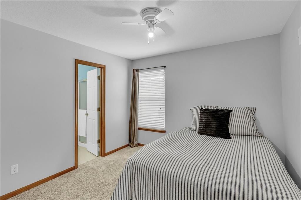 1820 SE Ridgewood Drive — photo 30