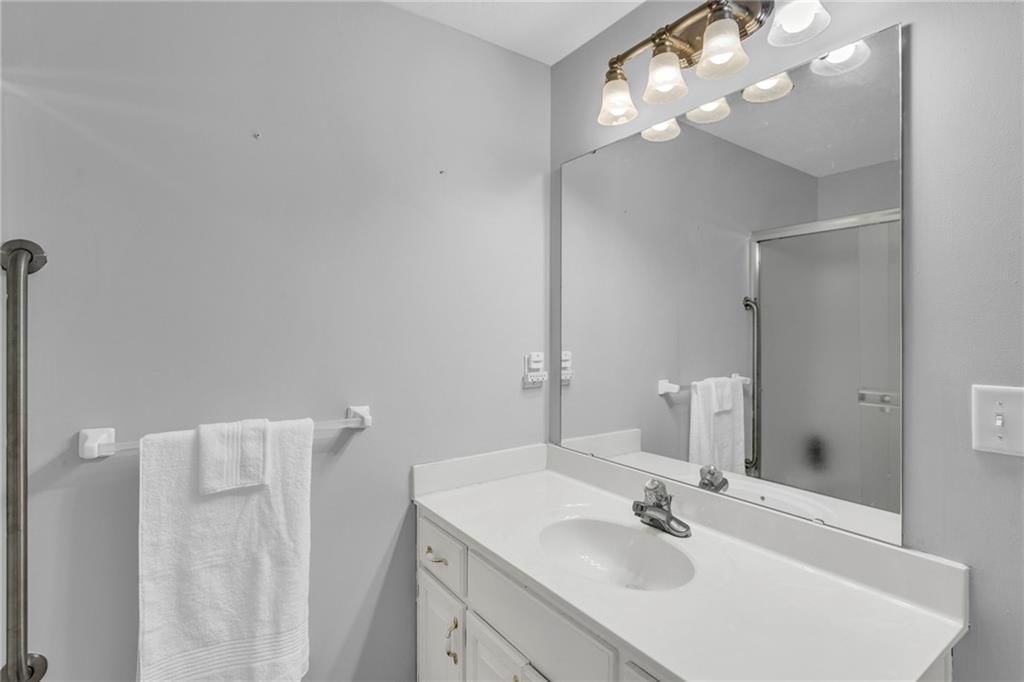 1820 SE Ridgewood Drive — photo 48