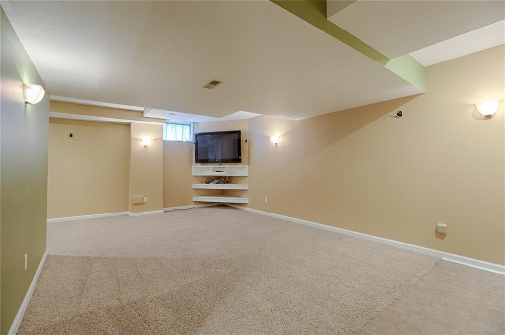 740 N Persimmon Drive — photo 25
