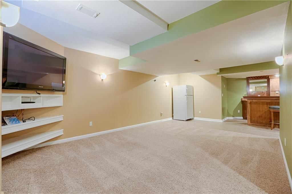 740 N Persimmon Drive — photo 26