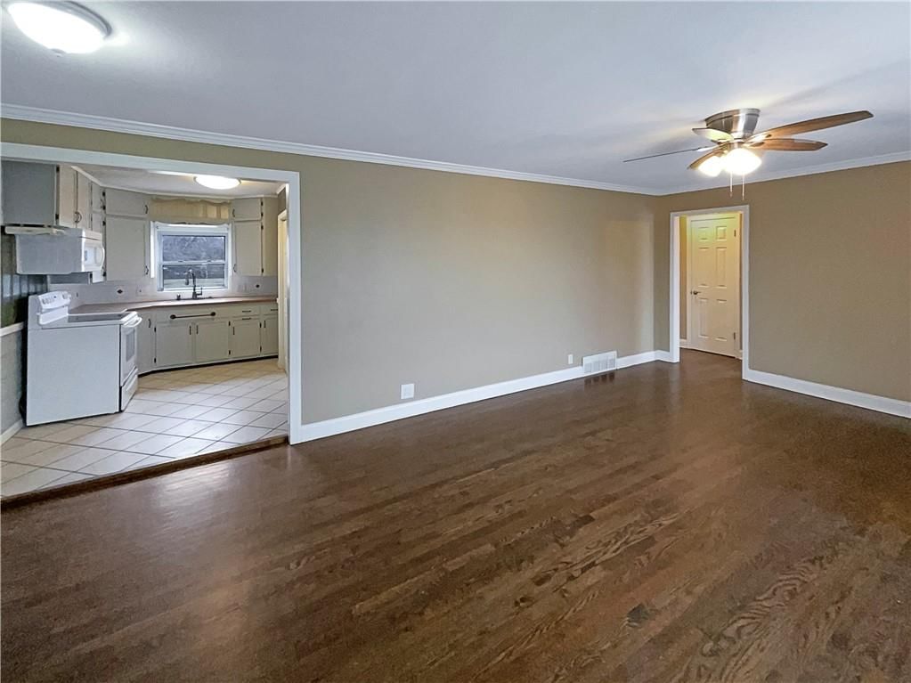 300 NE 57th Street — photo 11